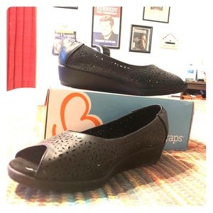 Baretrap open toe wedges